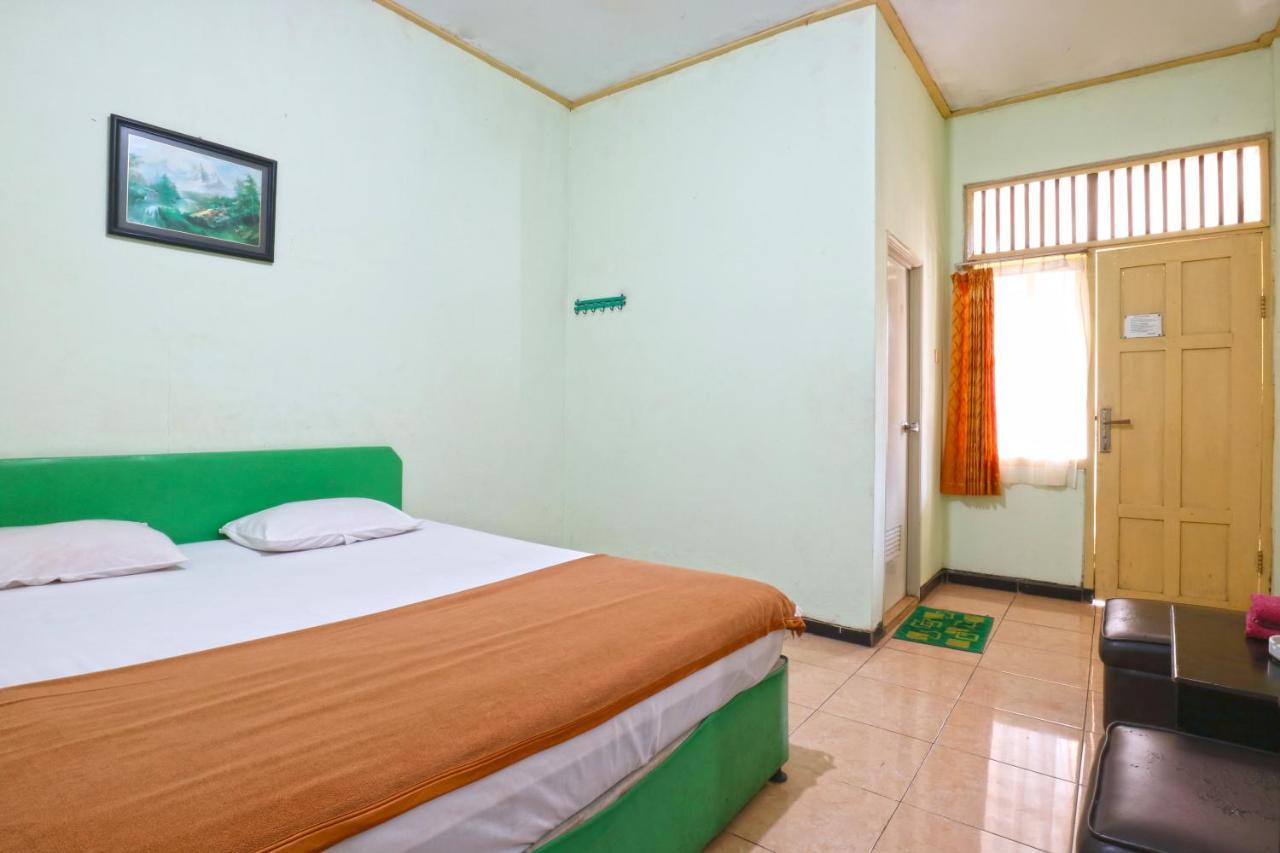 Hotel Camelia مالانغ المظهر الخارجي الصورة