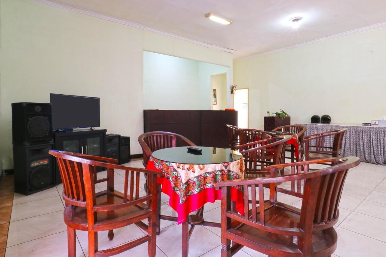 Hotel Camelia مالانغ المظهر الخارجي الصورة