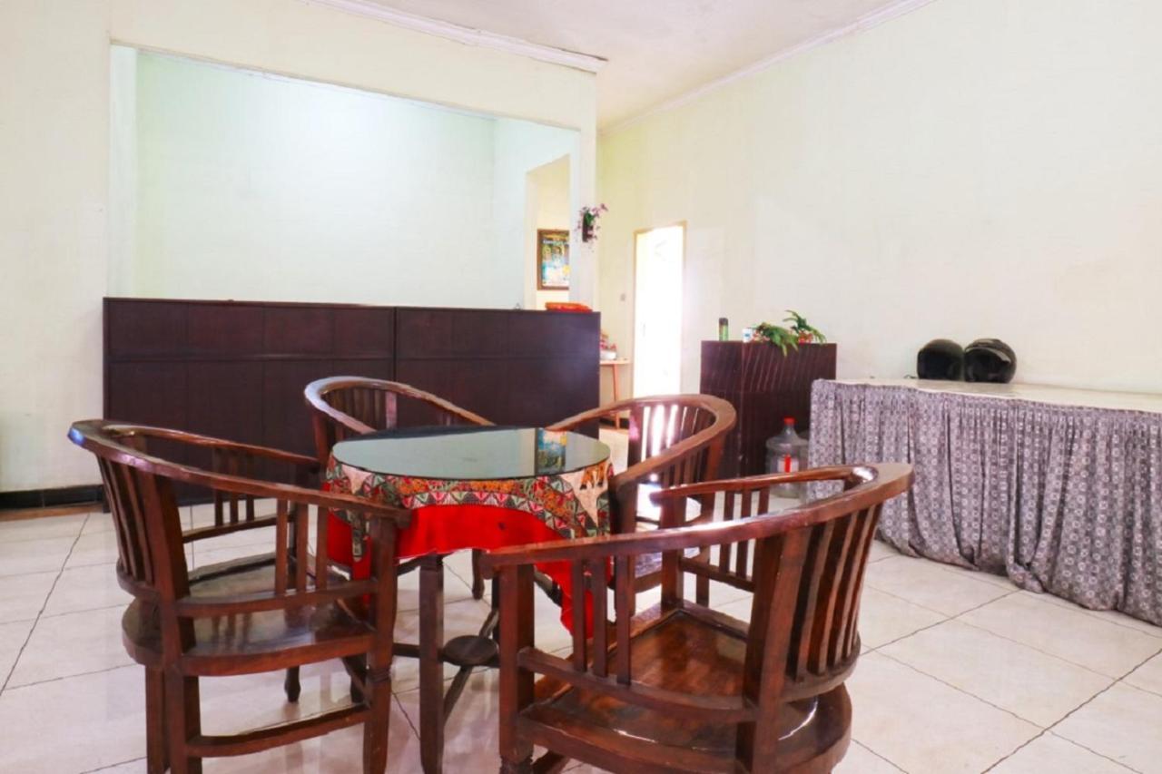 Hotel Camelia مالانغ المظهر الخارجي الصورة